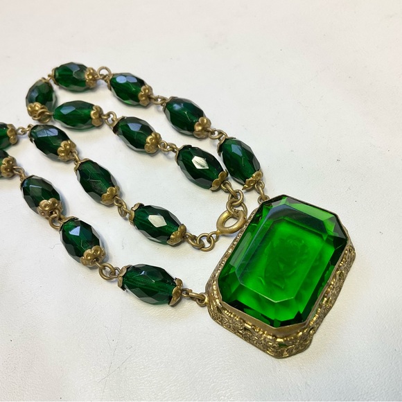 Art Deco Czech Glass Rose Reverse Carved Choker Necklace Signed Czechoslovakia - Picture 3 of 11